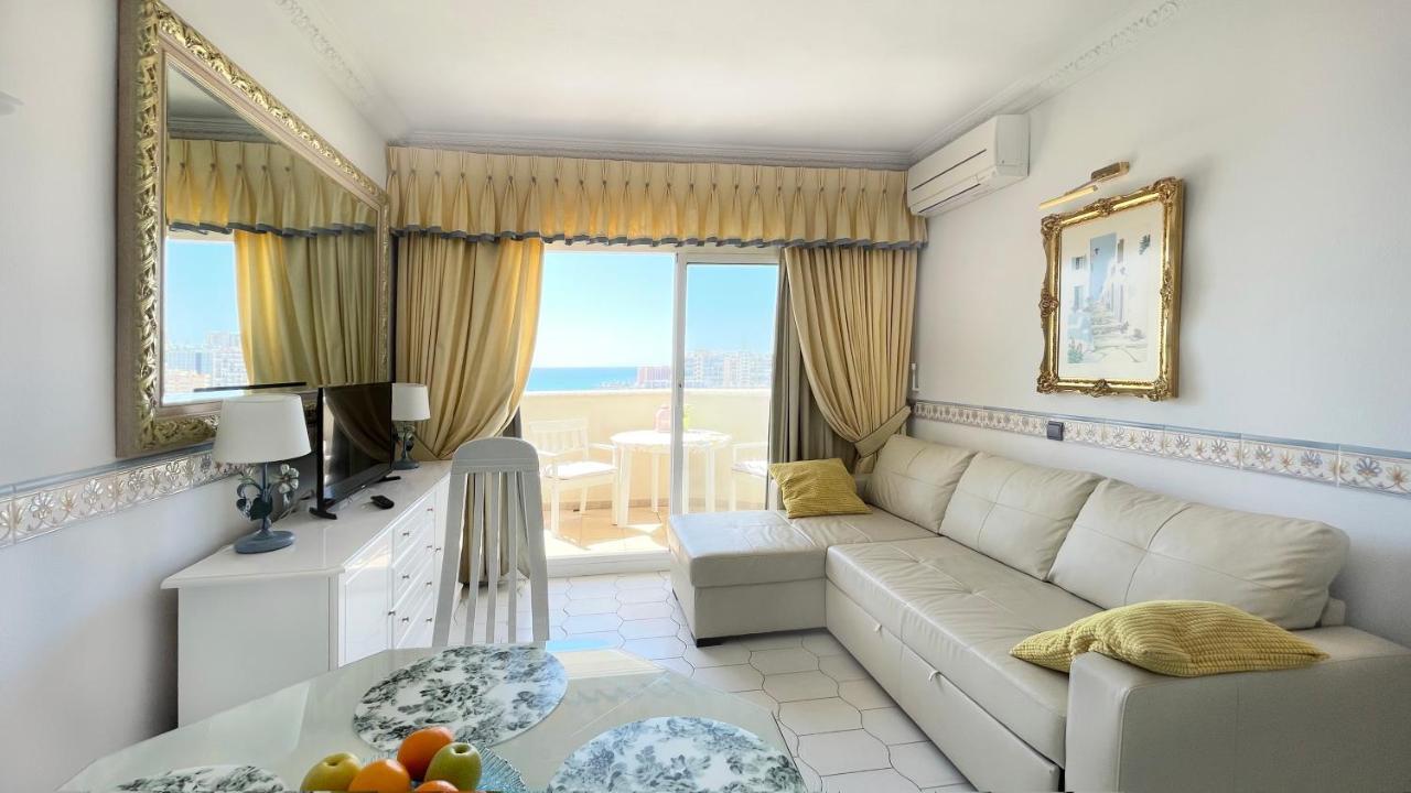 Beautiful Apartment With Sea Views, Benal Beach Benalmádena Zewnętrze zdjęcie